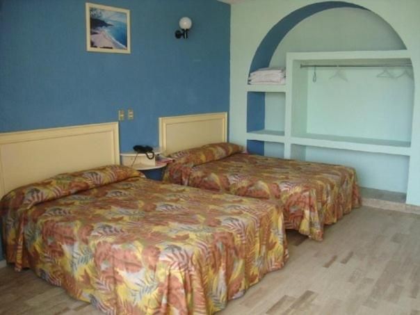 Dorados Acapulco Quadruple Room 2