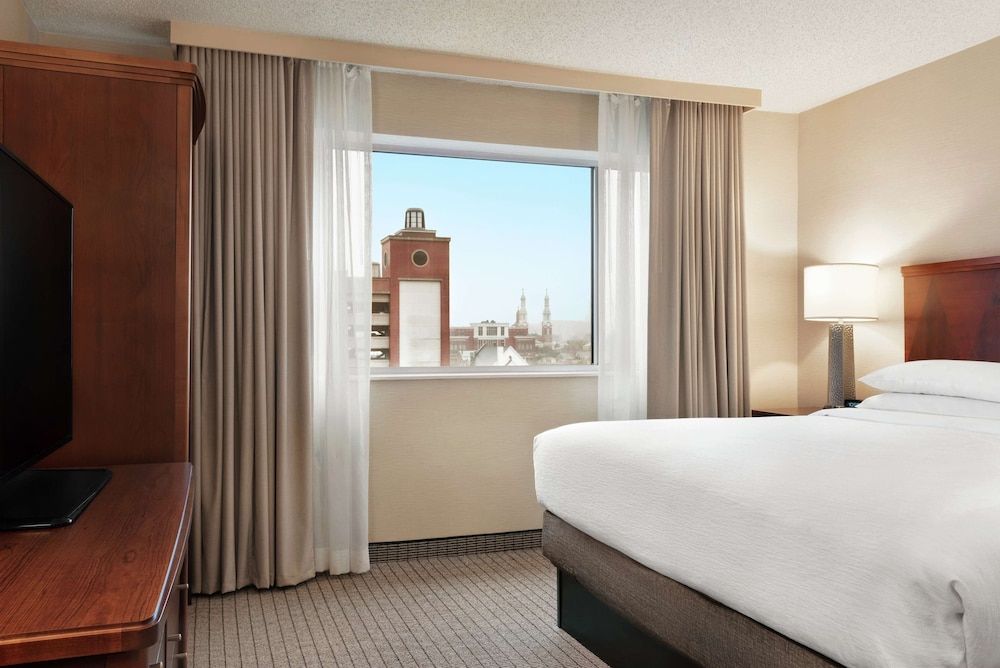 Executive Suite, 1 King Bed, Non Smoking
