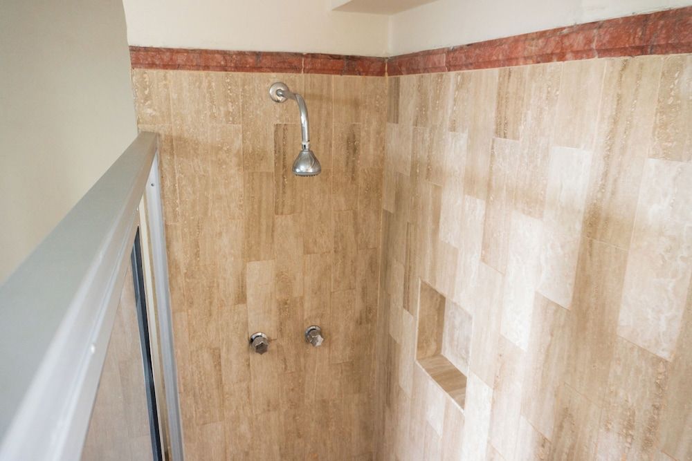 Hotel America Centro Classic Double Room, 2 Double Beds 15