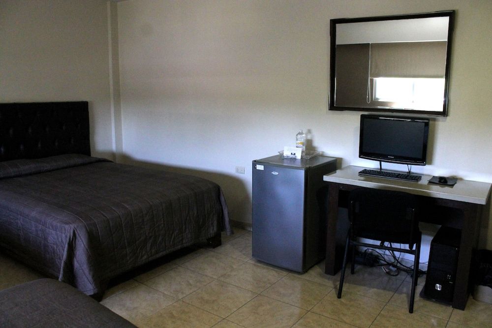 Hotel America Centro Classic Double Room, 2 Double Beds 4