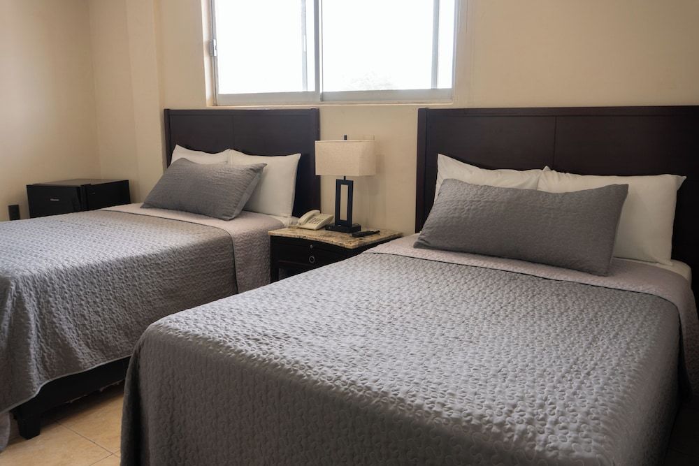 Hotel America Centro Classic Double Room, 2 Double Beds 7