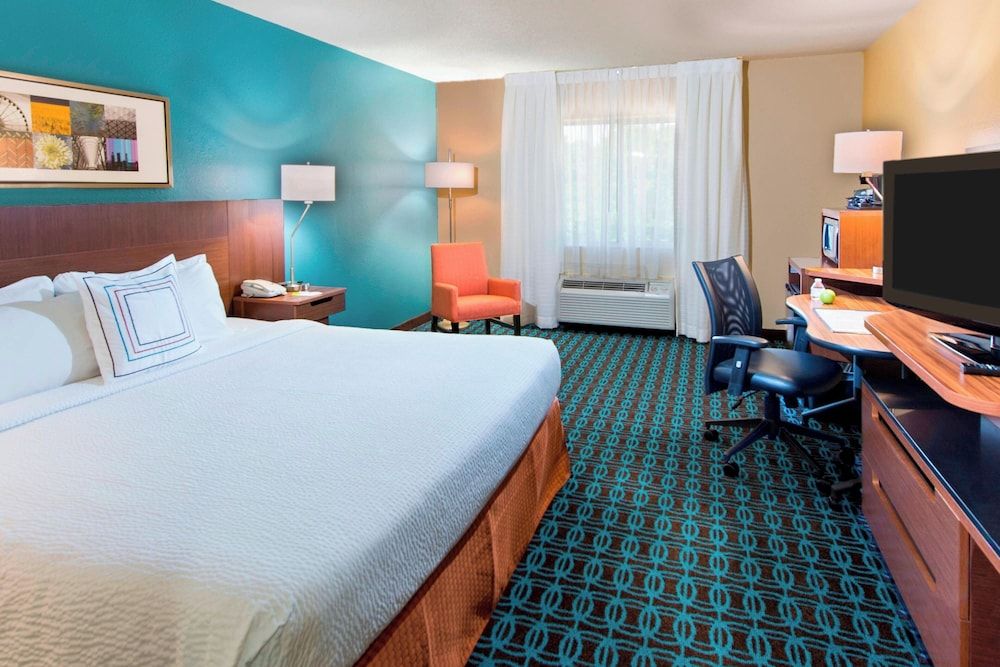 Room, 1 King Bed, Non Smoking