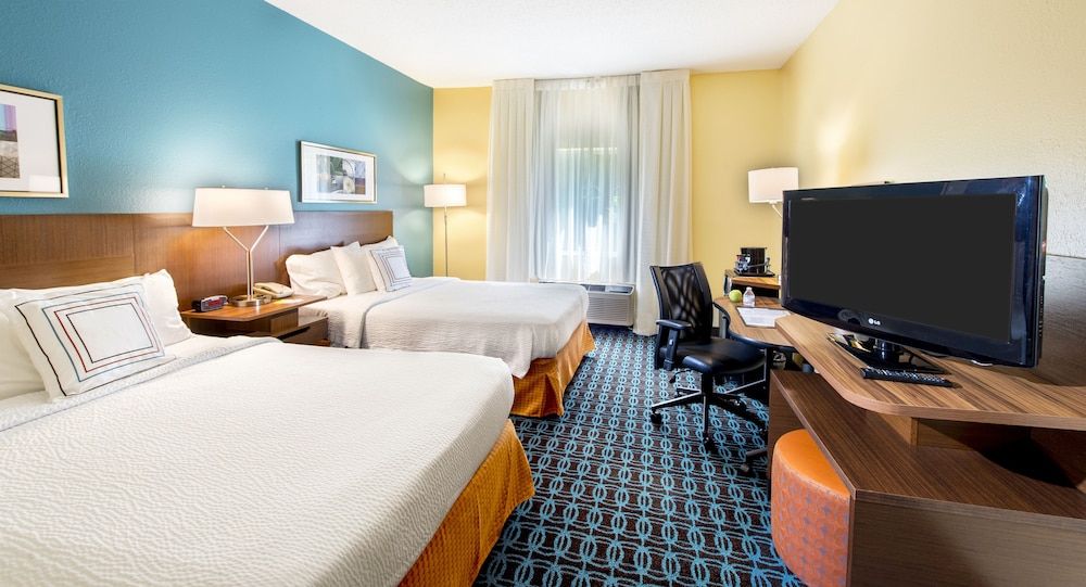Room, 2 Double Beds, Non Smoking (Mobility/Hearing Accessible, Tub)
