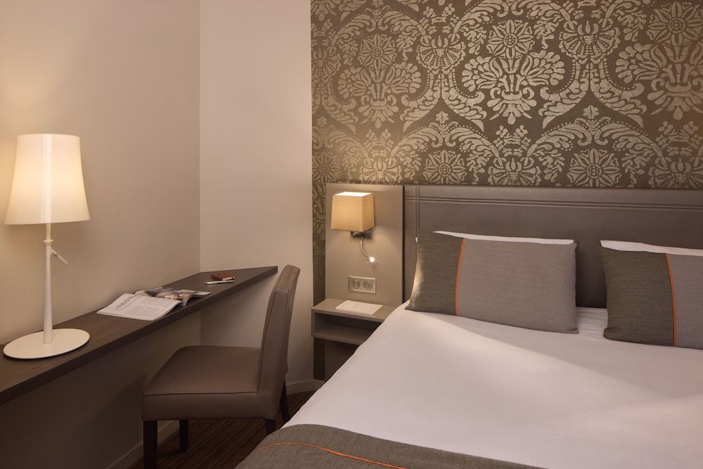 Timhotel Montmartre Comfort Double Room 5