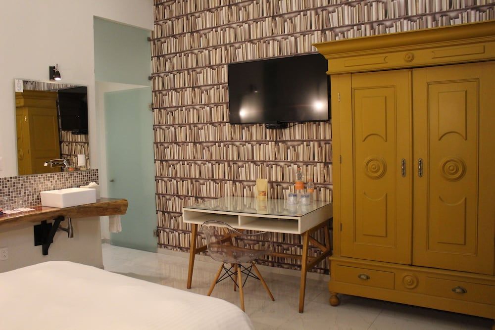 TRES79 Hotel Boutique Basic Queen Room 4