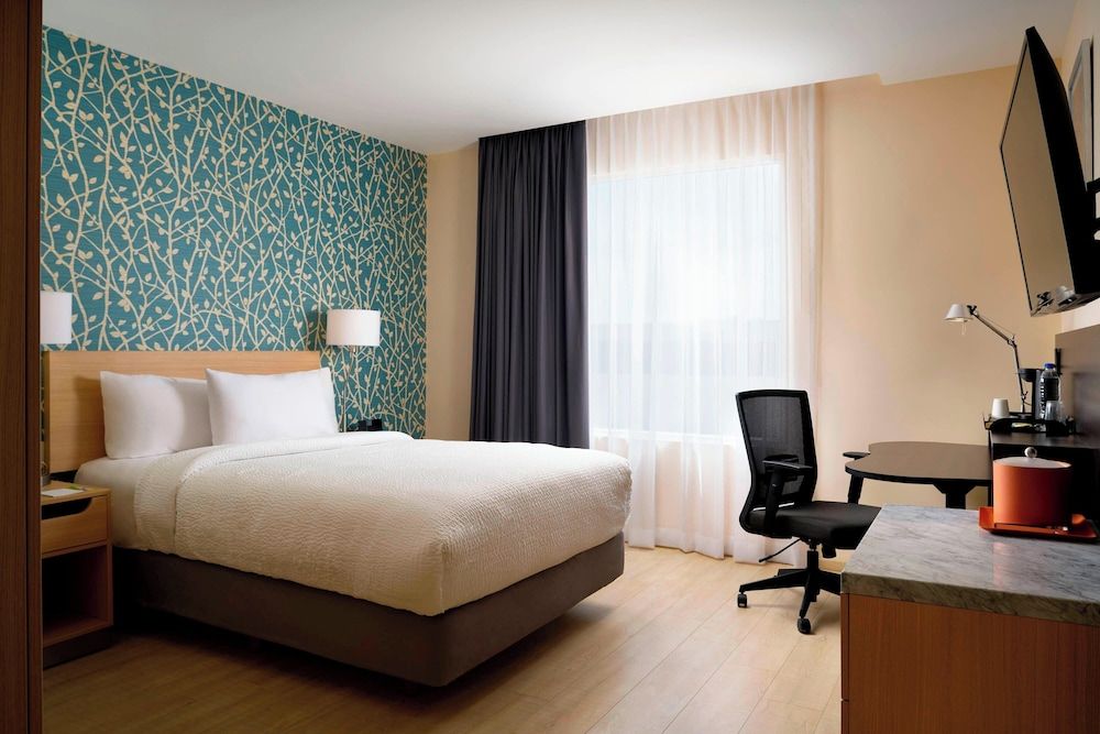 Room, 1 King Bed, Non Smoking