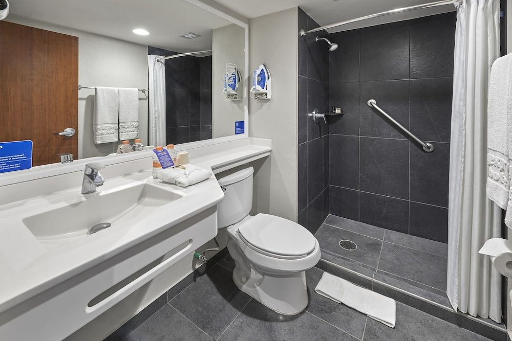 Hotel Best Place Express Standard Room, 2 Double Beds 3