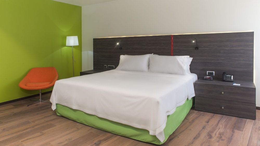 undefined Holiday Inn Express Mexico Aeropuerto by IHG 3