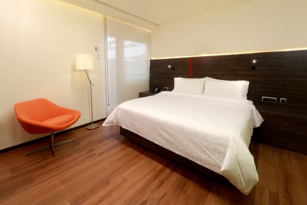 undefined Holiday Inn Express Mexico Aeropuerto by IHG 8