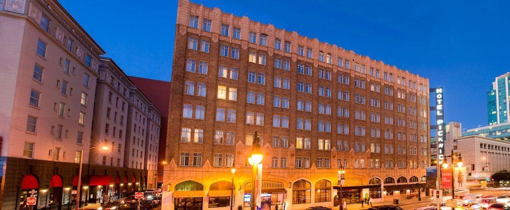undefined The Pickwick Hotel 8