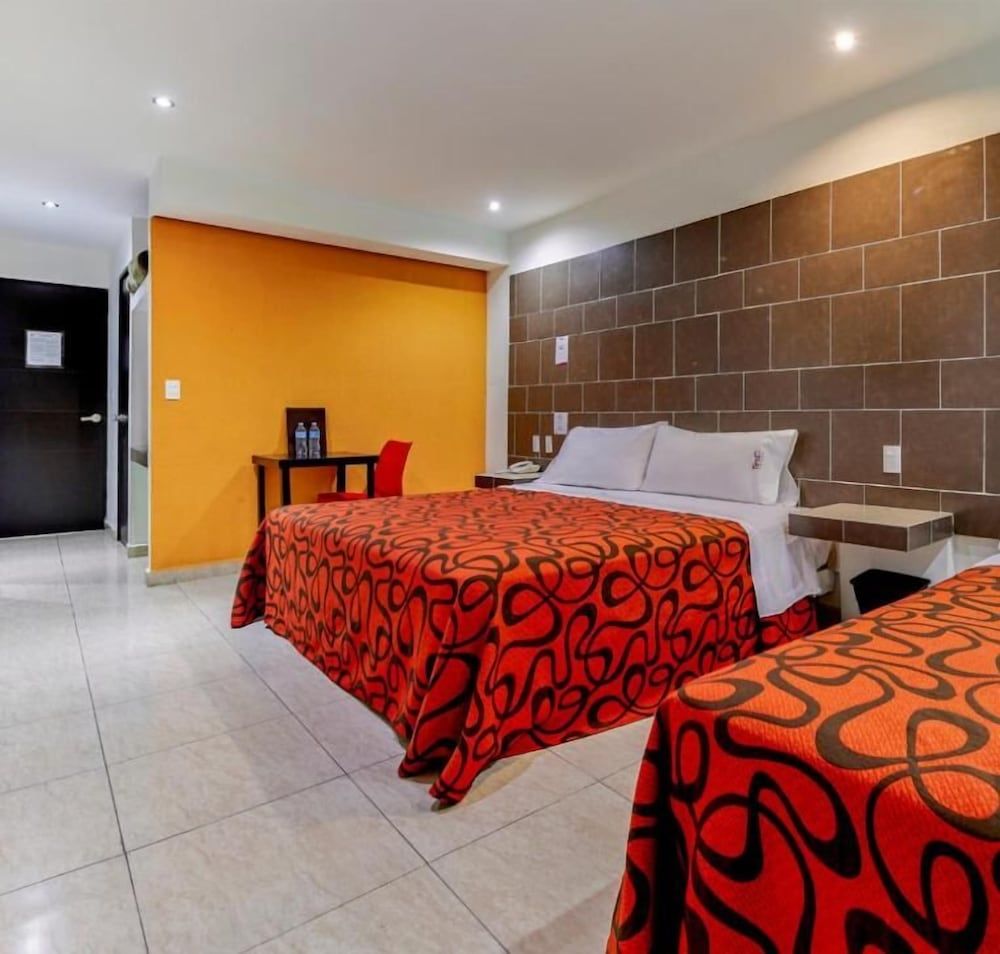 First Inn Hotel & Business