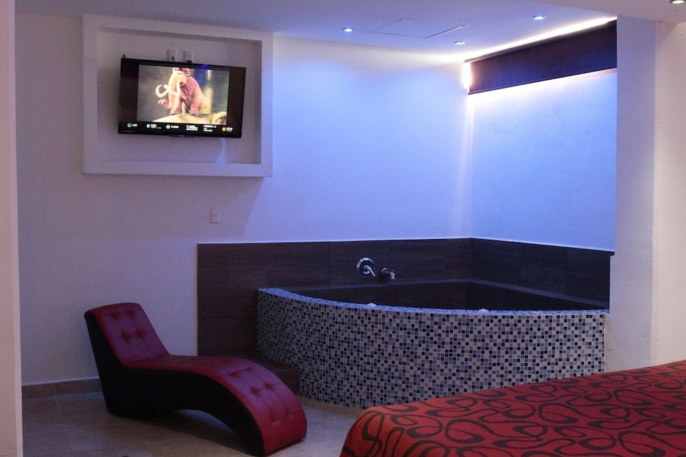 First Inn Hotel & Business Romantic Suite, 1 King Bed, Hot Tub 2