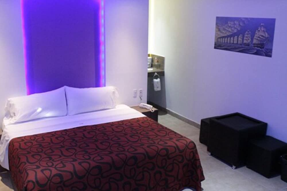 First Inn Hotel & Business Romantic Suite, 1 King Bed, Hot Tub 3