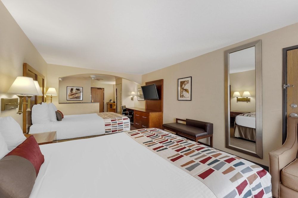 Suite, 2 Queen Beds, Non Smoking, Refrigerator & Microwave (with Sofabed)