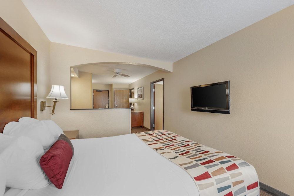 Suite, 2 Bedrooms, Non Smoking, Refrigerator & Microwave (with Sofabed)