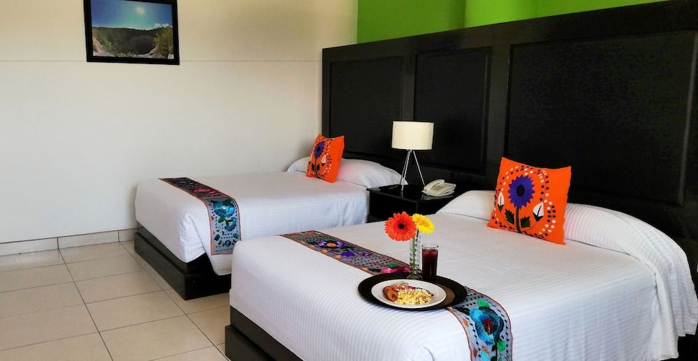 Chiapas Hotel Express Standard Room, 2 Double Beds 6