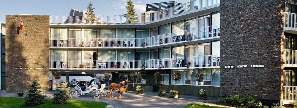 undefined Bow View Lodge 6