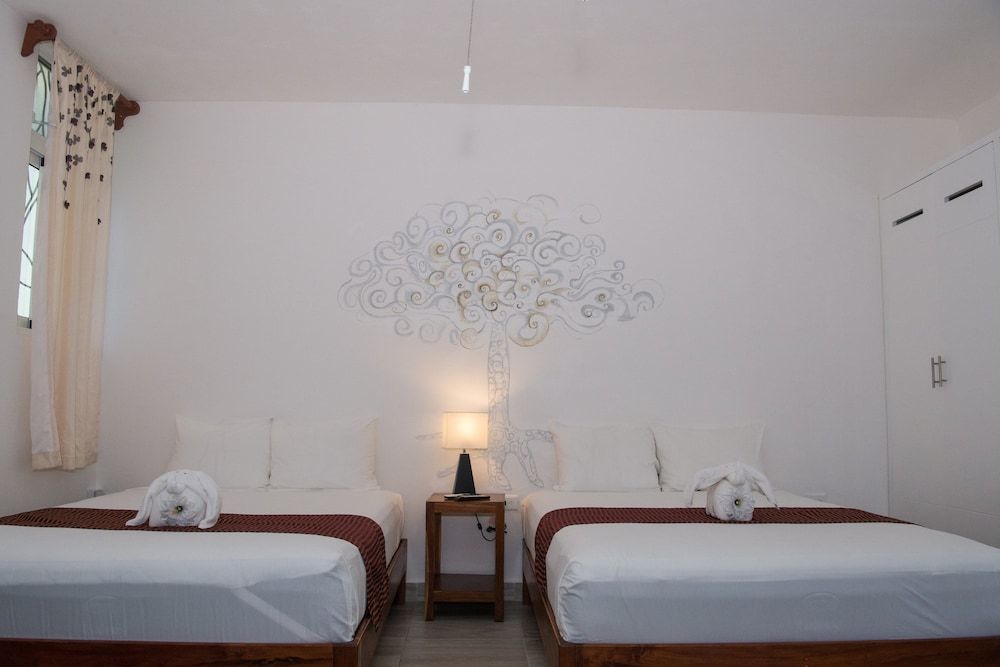 Eco Luxury Queen Suite - Infinity pool 9