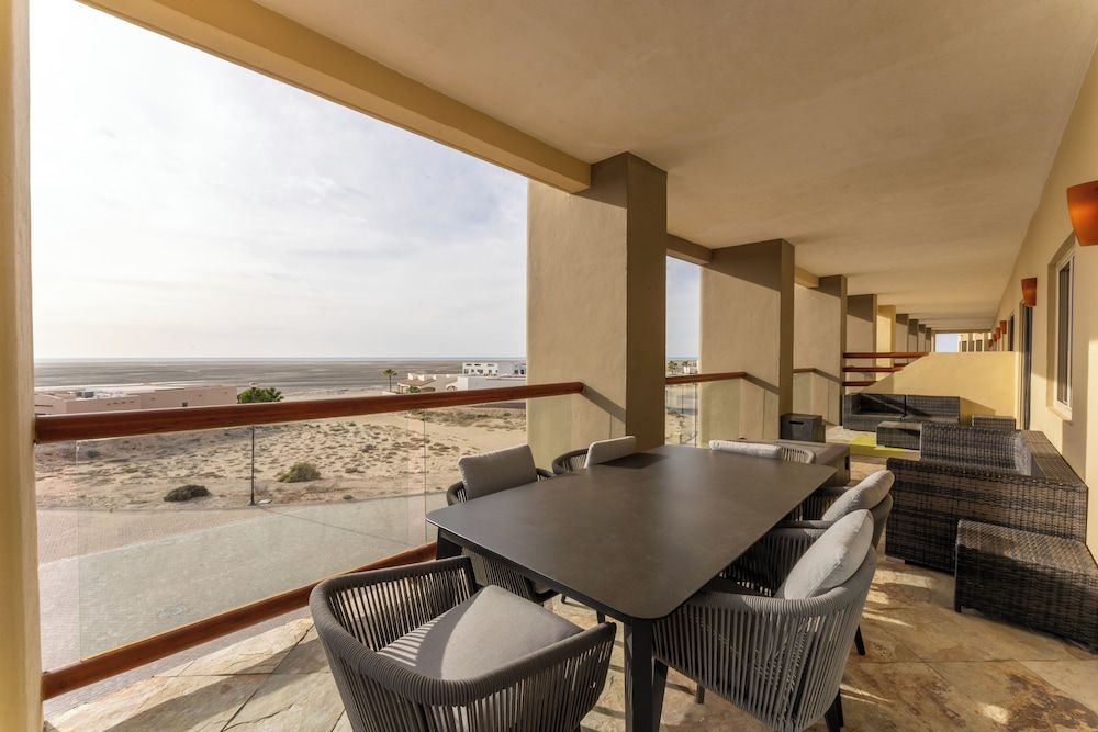 Laguna Shores Resort Family Penthouse, 2 Bedrooms, Balcony, Beach View 4