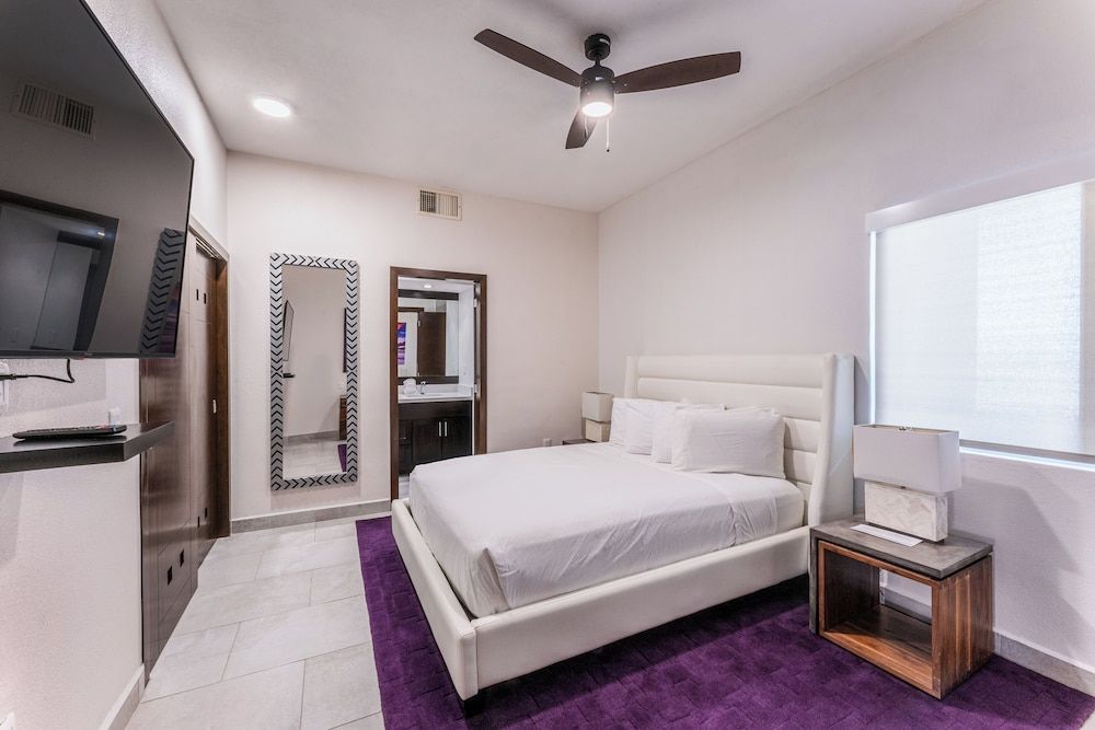 Laguna Shores Resort Family Penthouse, 2 Bedrooms, Balcony, Beach View 3