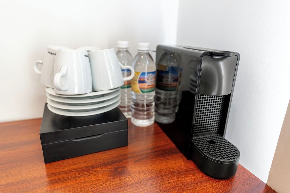 Laguna Shores Resort Standard Double Room, 2 Queen Beds, Pool View 5