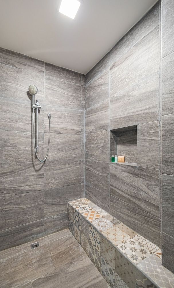 Izla Beach Front Hotel Deluxe Room, 2 Double Beds, Ocean View 5