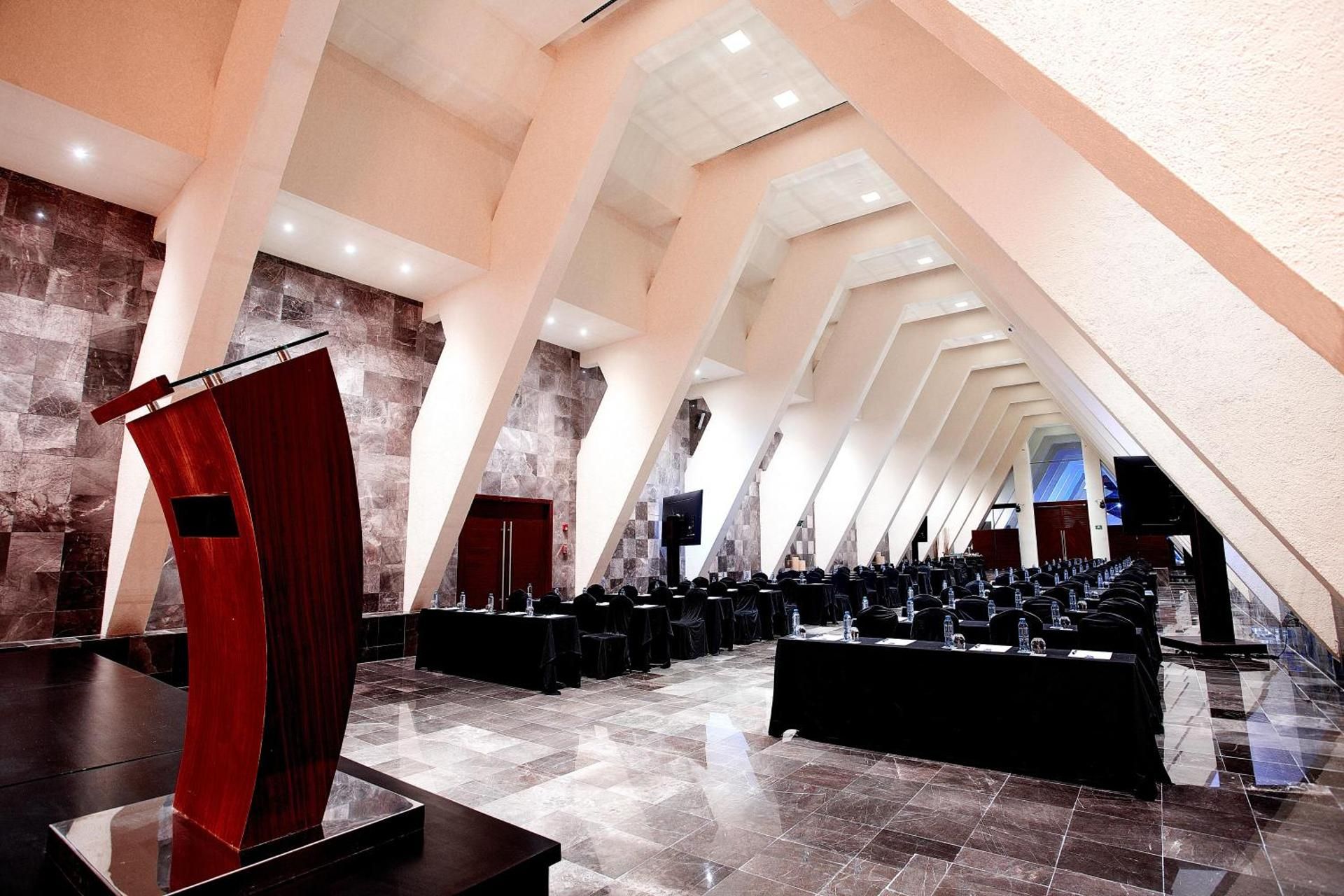 Meeting room / ballrooms