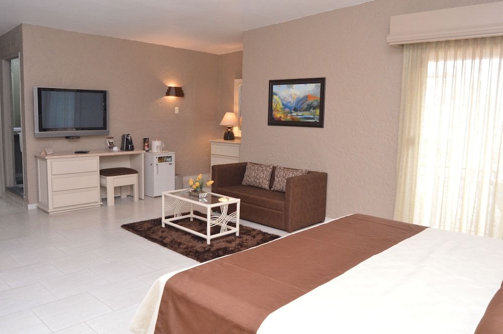 Executive Studio Suite