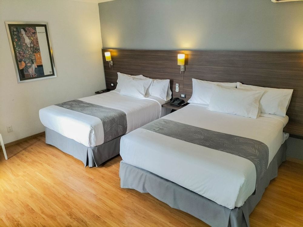 El Hotel Business Class – Zamora Centro Superior Room, 2 Queen Beds 3