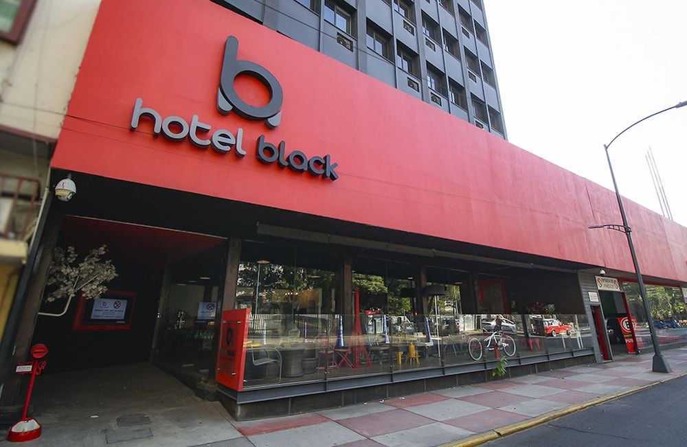 undefined Hotel Black 5