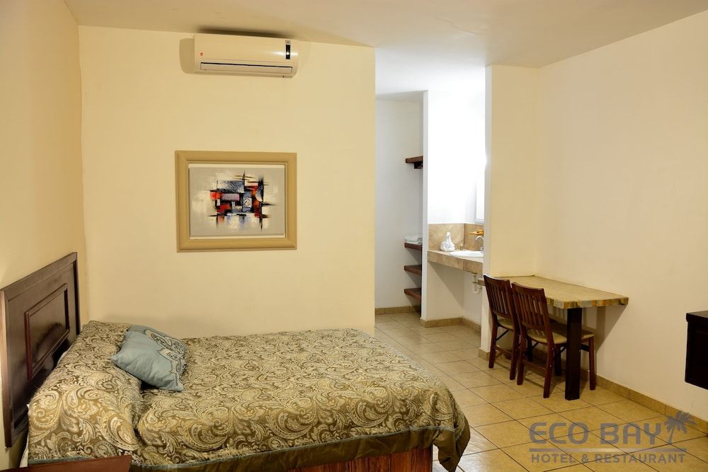 Eco Bay Hotel y Restaurant Single Room