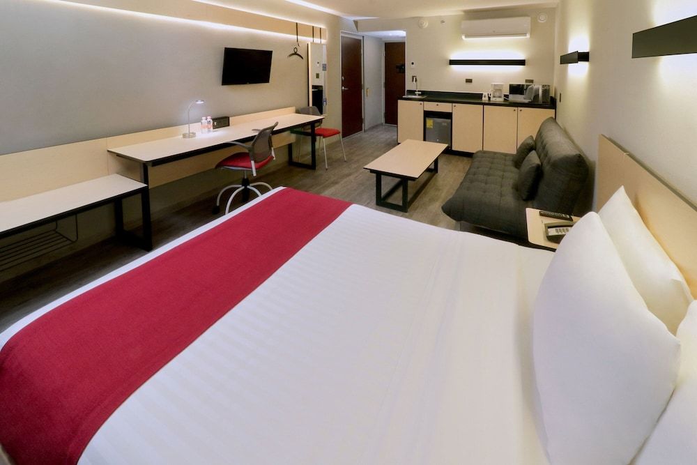 City Express by Marriott Piedras Negras Superior Room, 1 Queen Bed with Sofa bed 2