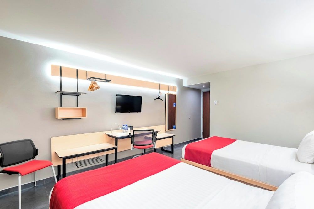 City Express by Marriott Tuxpan Room, 2 Double Beds 4