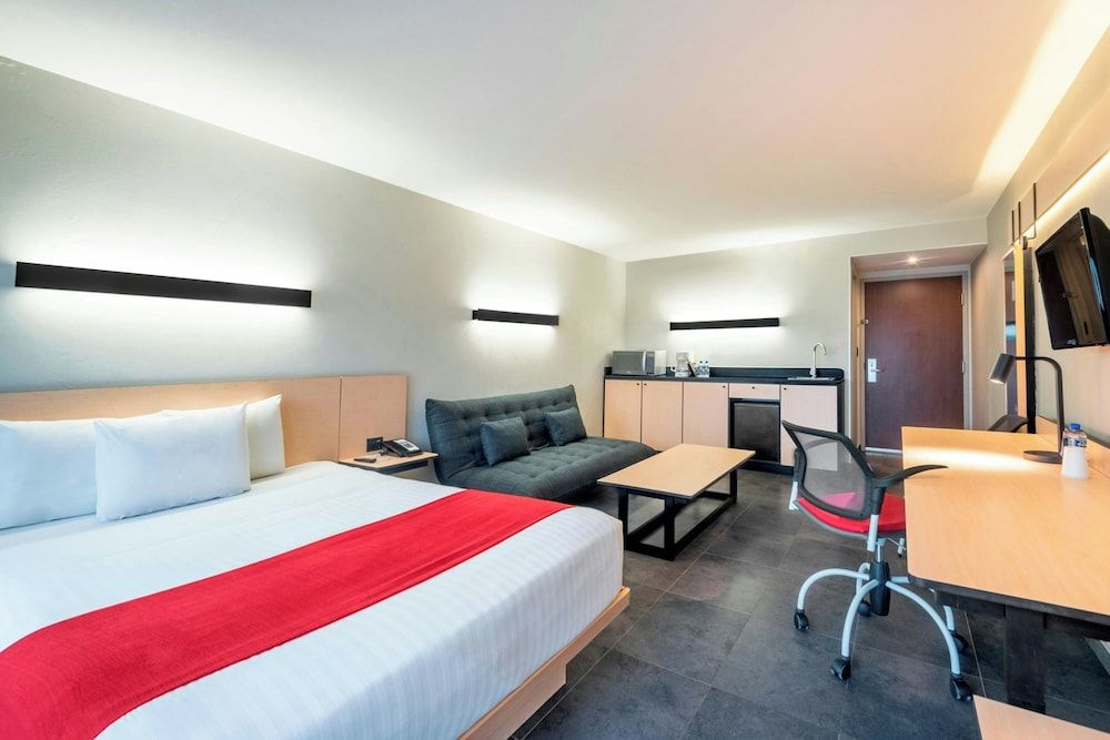 City Express by Marriott Tuxpan Superior Room, 1 Queen Bed with Sofa bed 2