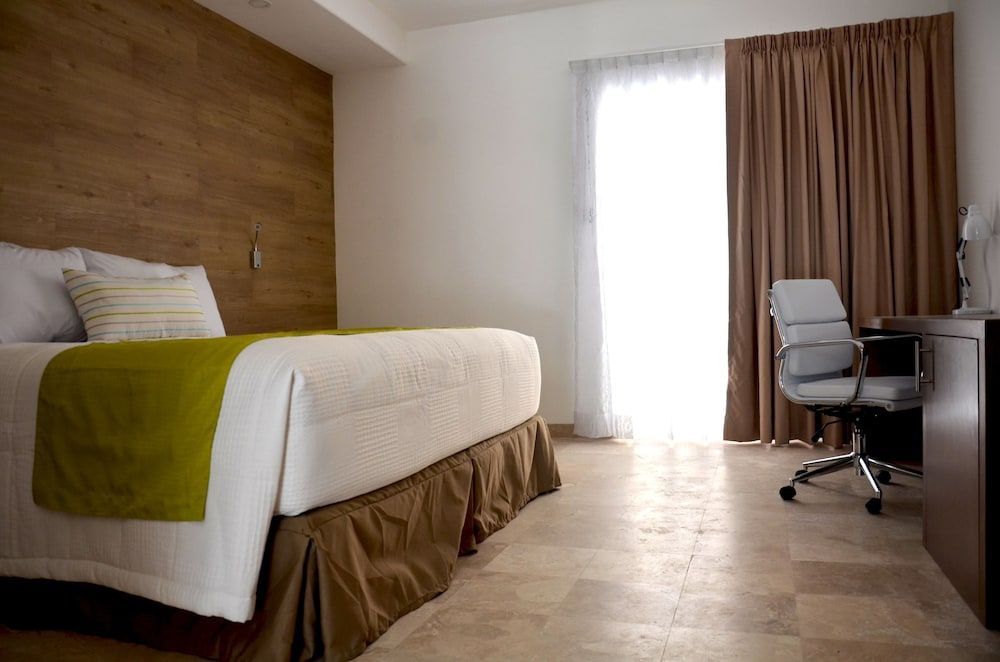 Hotel Catedral Standard Room, 1 King Bed 2