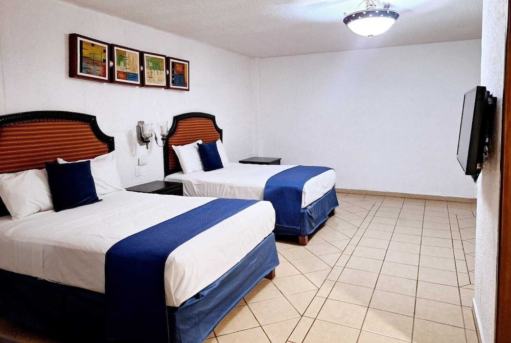 EH Ejecutivo Urban Hotel Family Room 3