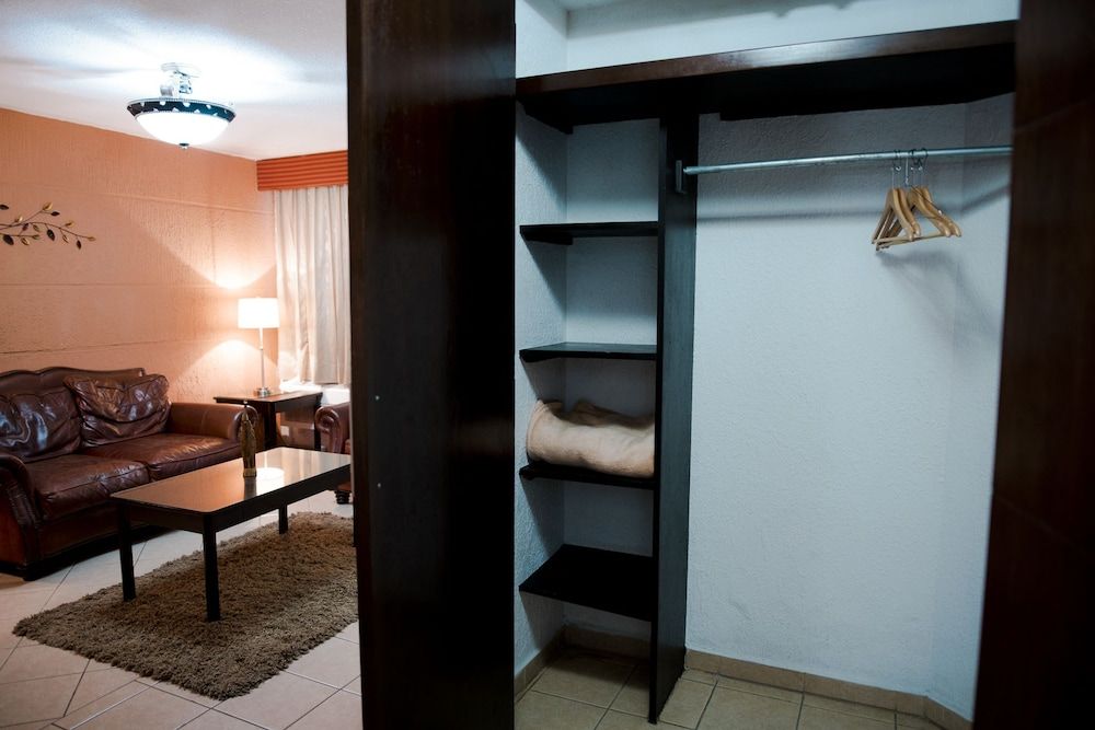 EH Ejecutivo Urban Hotel Junior Suite 10