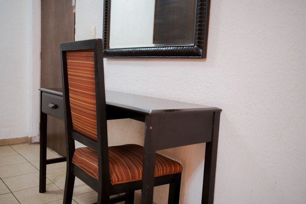 EH Ejecutivo Urban Hotel Junior Suite 12