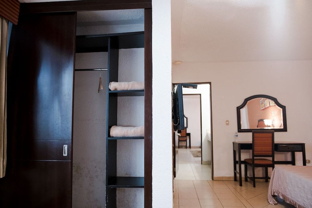 EH Ejecutivo Urban Hotel Junior Suite 11