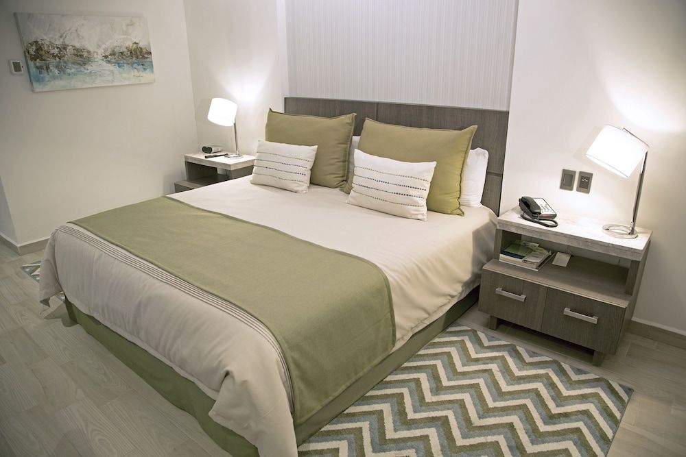 Hotel Terranova Junior Suite, 1 King Bed 2