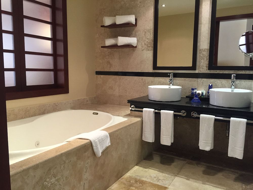 Princess Family Club Riviera - All Inclusive Family Room (Club) 3