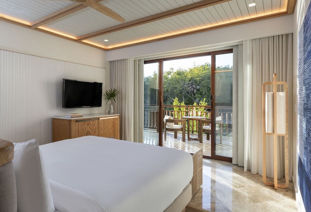 Beach Area Casita, Room, 1 King Bed, Canal View