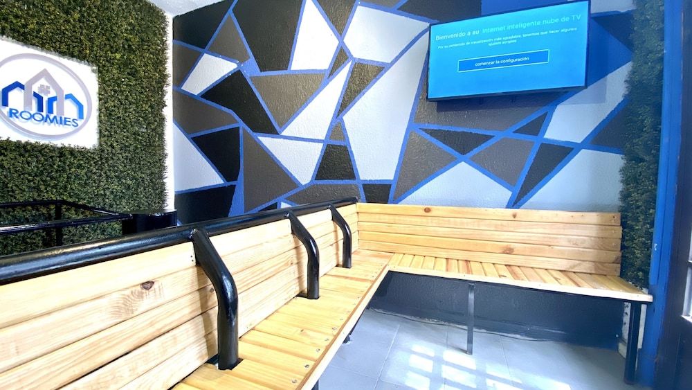 undefined Roomies Hostel Roma 8