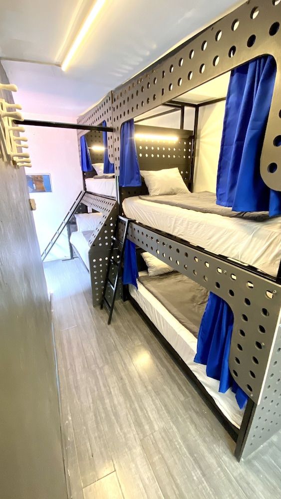 undefined Roomies Hostel Roma