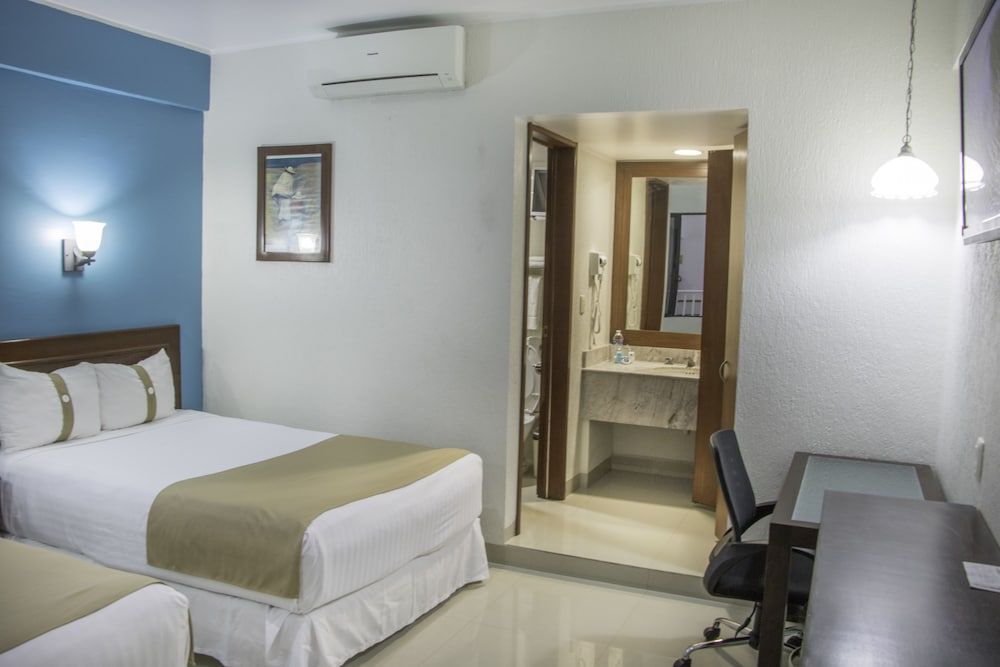 Hotel Casa Blanca Deluxe Double Room, 2 Queen Beds, Garden View 12