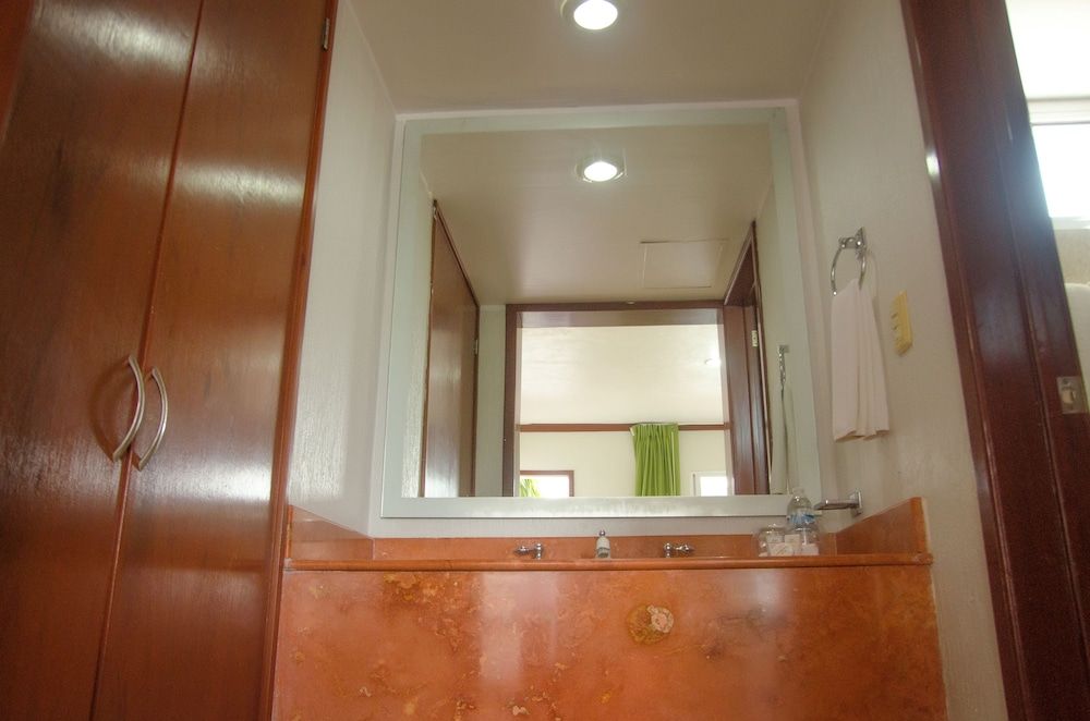 Hotel Casa Blanca Deluxe Room, 1 King Bed, Garden View 13