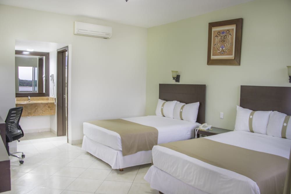 Hotel Casa Blanca Deluxe Double Room, 2 Queen Beds, Garden View 16