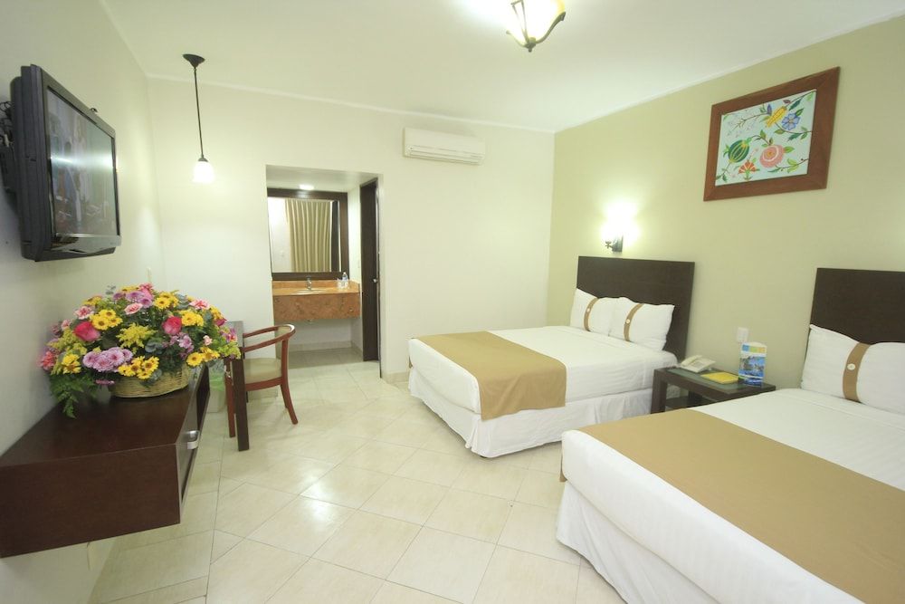 Hotel Casa Blanca Deluxe Double Room, 2 Queen Beds, Garden View 7