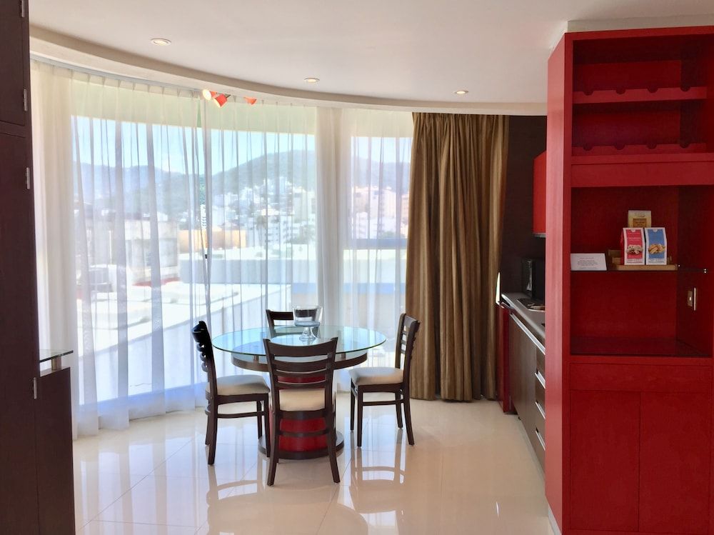 Hotel Nilo Luxury Double Room, Microwave, Pool View 4