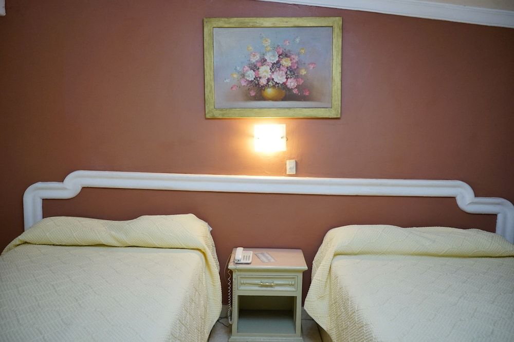 Hotel Posada del Sol Inn Standard Room, 2 Double Beds 10